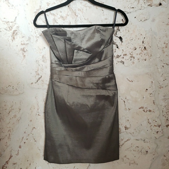 {Jessica McClintock} Elegant Straplesss Dress - Picture 1 of 6